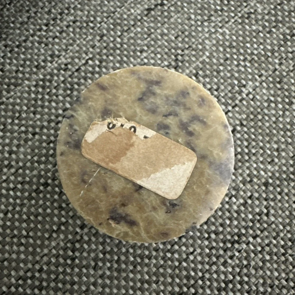 Vintage Soapstone Trinket Box Mother of Pearl Inlay Oval Flowers‎ Amber